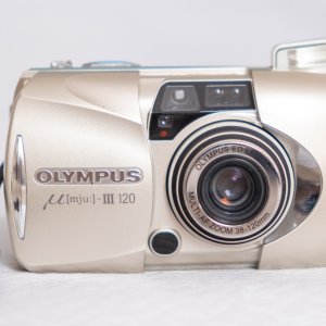 Olympus 35mm µ[mju:]-III 120 | iPolaroid