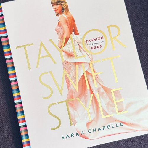 Taylor Swift Style: Fashion Through the Eras книга купити Україна 