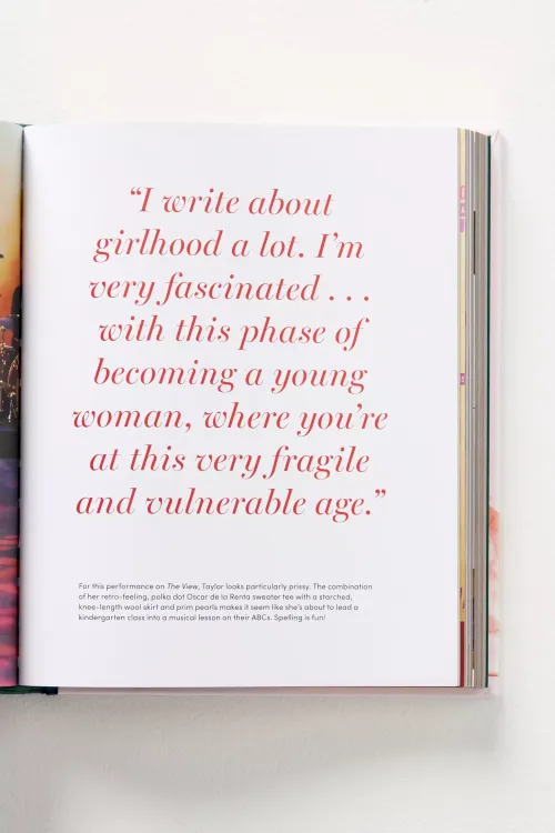 Taylor Swift Style: Fashion Through the Eras книга купити Україна 