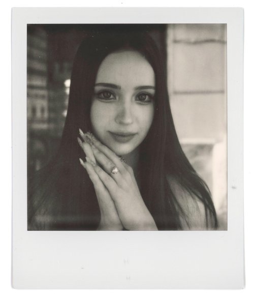 Polaroid Now 3 i-type портрет