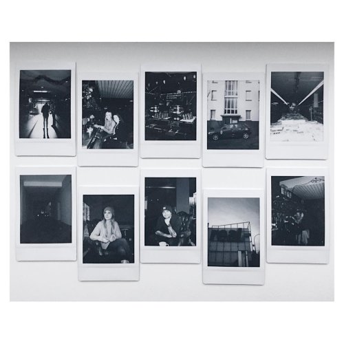 Касети instax mini чорно-білі