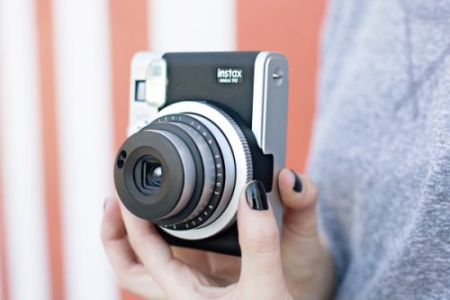 Размер instax mini 90 