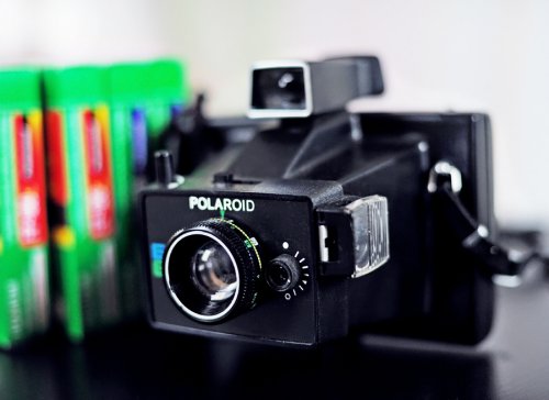 Polaroid EE66