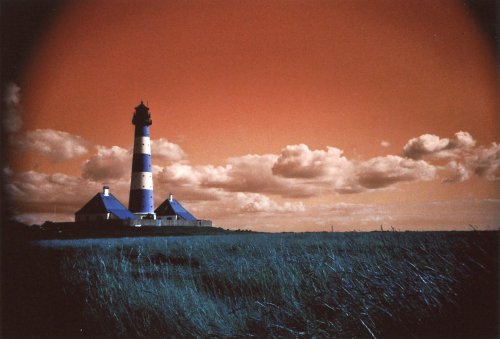 Lomography Simple Use плівкова камера Purple Challenger Edition