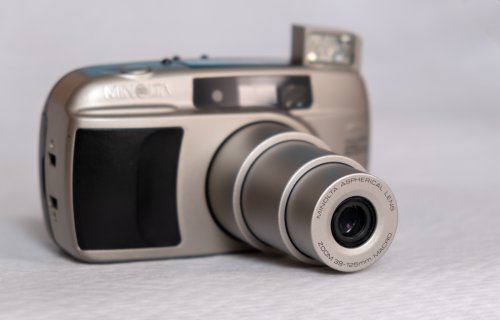 Minolta Riva Zoom 125ex