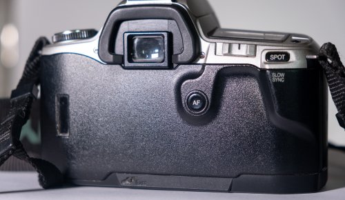 Minolta Dynax 505si / Maxxum HTsi 28-70 AF 35мм