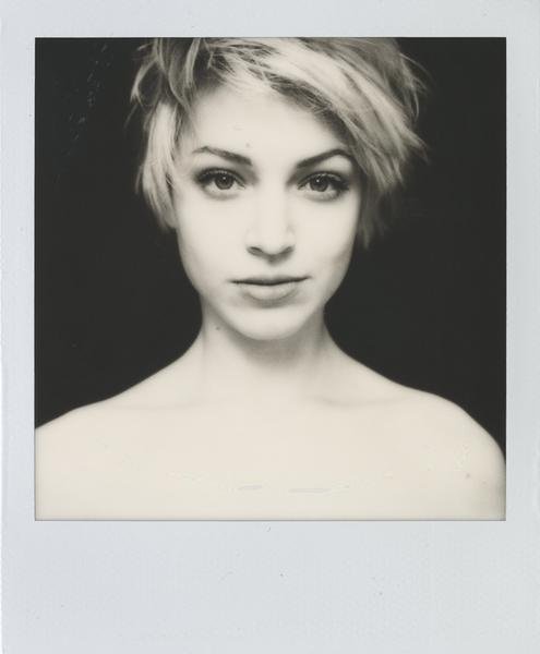 Кассета polaroid 600 черно белая