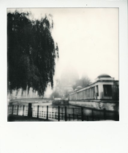 Кассета polaroid 600 черно белая